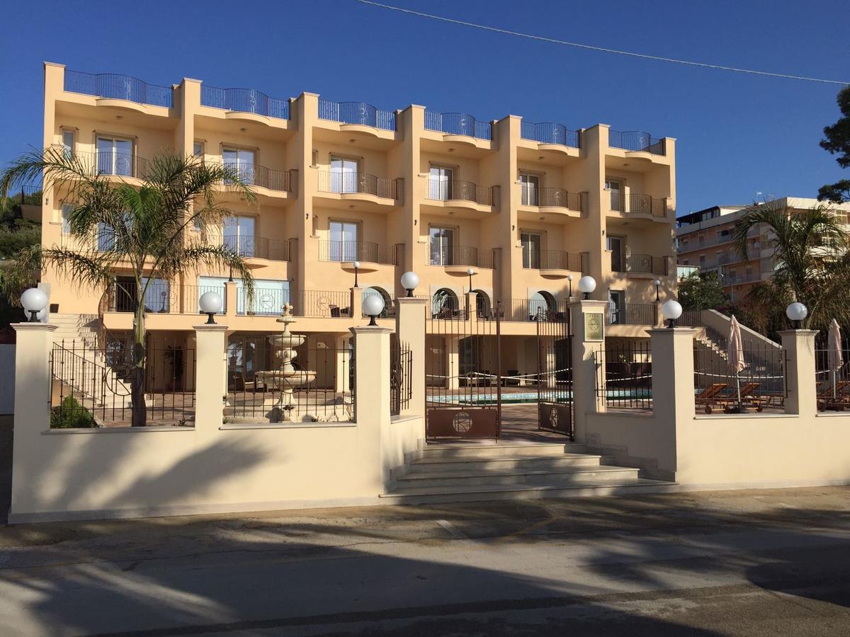 Hotel Riviera Palace Πόρτο Εμπέντοκλε Εξωτερικό φωτογραφία