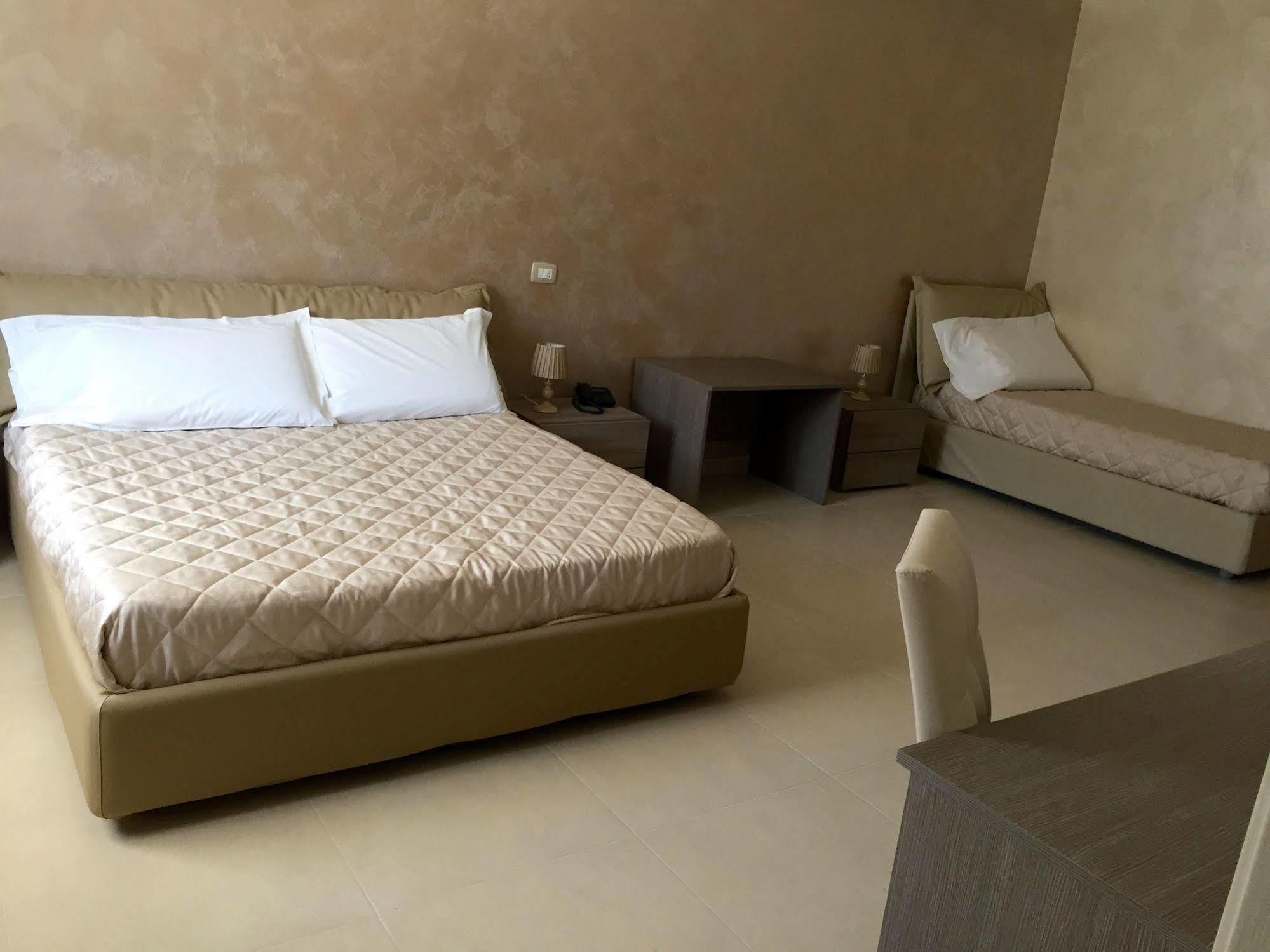 Hotel Riviera Palace Πόρτο Εμπέντοκλε Εξωτερικό φωτογραφία