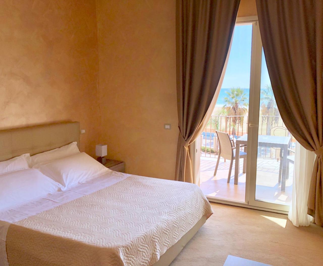 Hotel Riviera Palace Πόρτο Εμπέντοκλε Εξωτερικό φωτογραφία